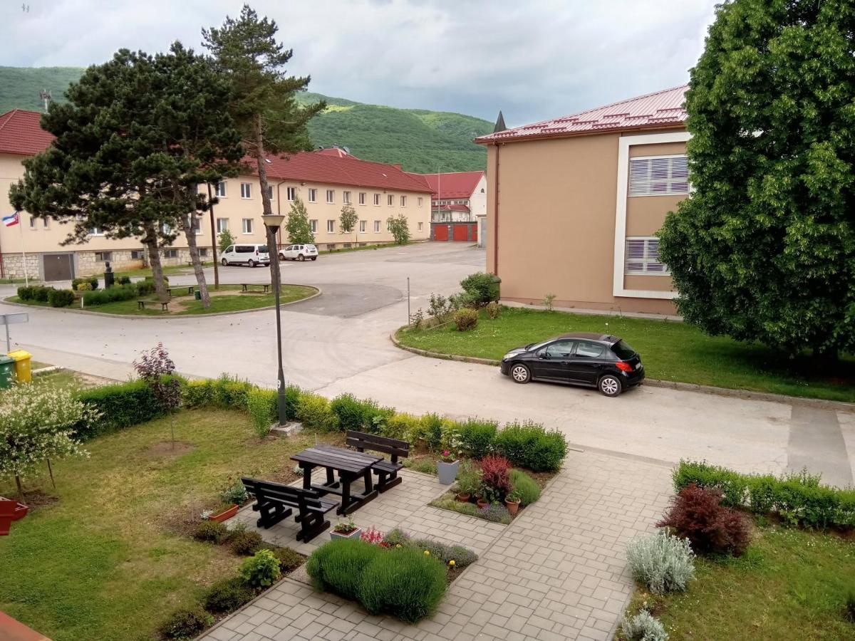 Apartman Tomic Apartment Кореница Екстериор снимка